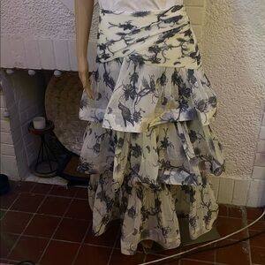 ✨ Zimmermann Ivory & Grey Floral skirt with three tiers of gorgeous ruffles✨